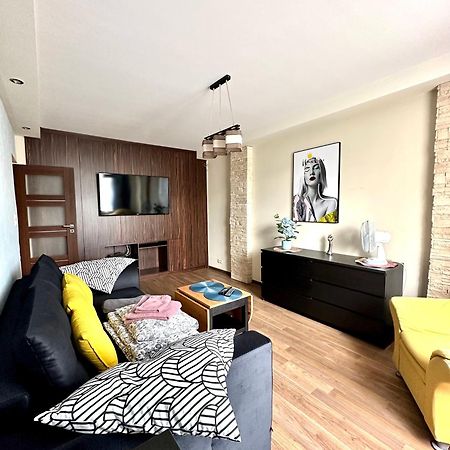Comfort Apartment 2 Rooms 65M2 Varsavia Esterno foto
