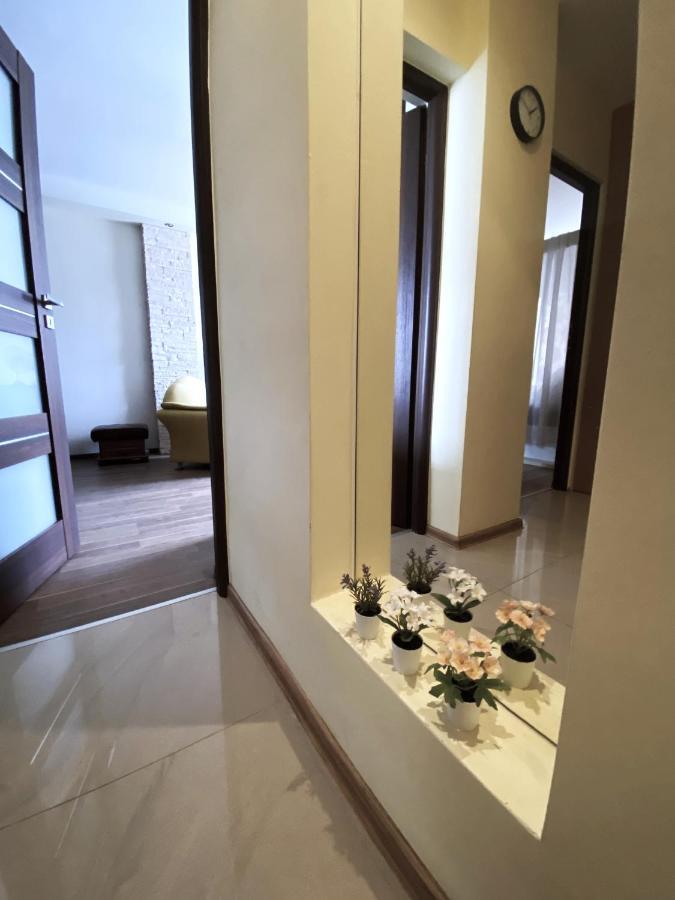 Comfort Apartment 2 Rooms 65M2 Varsavia Esterno foto