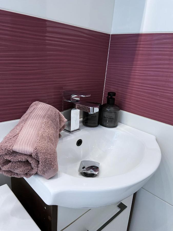 Comfort Apartment 2 Rooms 65M2 Varsavia Esterno foto