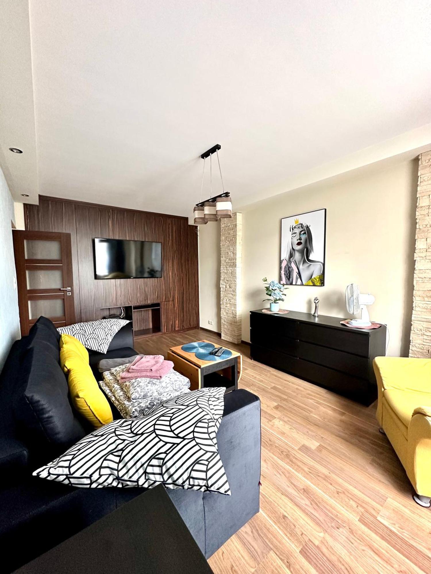 Comfort Apartment 2 Rooms 65M2 Varsavia Esterno foto